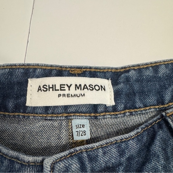 Ashley Mason Barrel Jeans Women’s Sz 7/28 Blue High Rise Wide Leg Raw Hem Denim - Picture 9 of 14